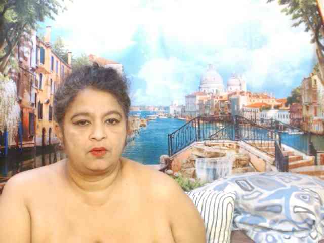 Indianstar75 webcam