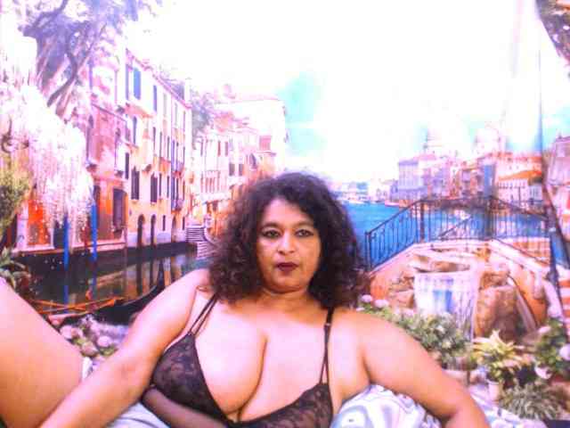 Indianstar75 webcam