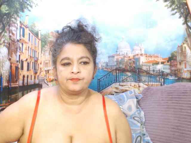 Indianstar75 webcam