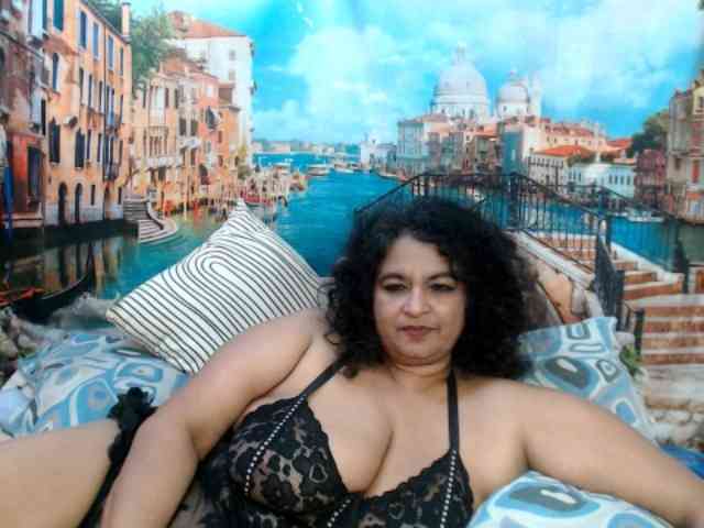 Indianstar75 webcam