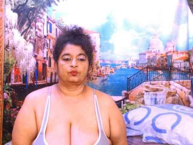 Indianstar75 webcam
