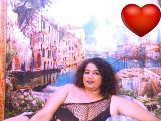 Indianstar75 webcam
