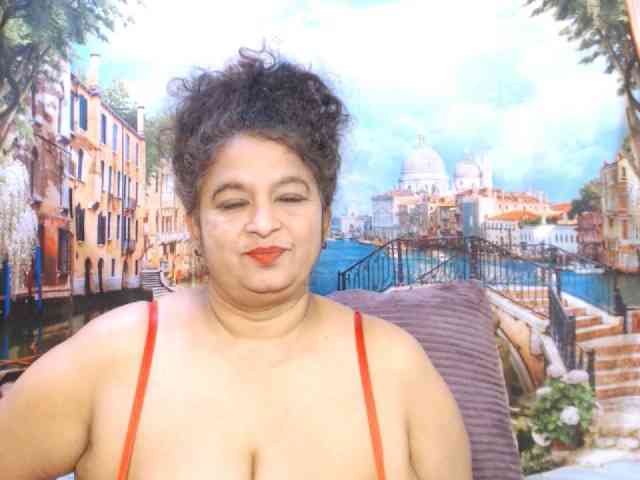 Indianstar75 webcam