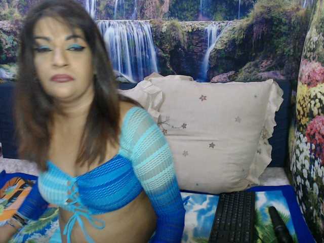 indianaqua's BongaCams show and profile
