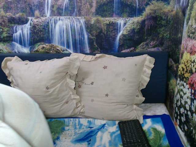 indianaqua's BongaCams show and profile