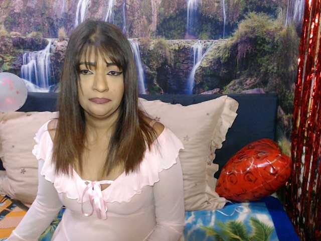 indianaqua's BongaCams show and profile