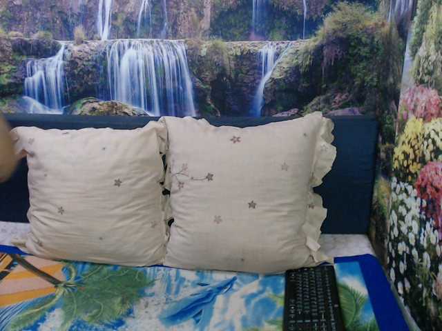 indianaqua's BongaCams show and profile