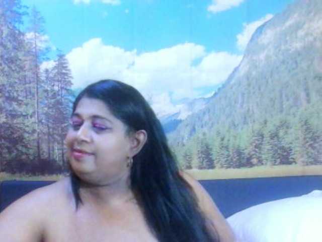 indianhoney's BongaCams show and profile