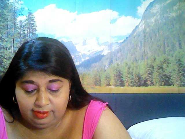 Indianhoney webcam bongacams model stream image