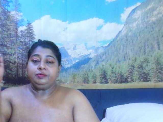 indianhoney's BongaCams show and profile