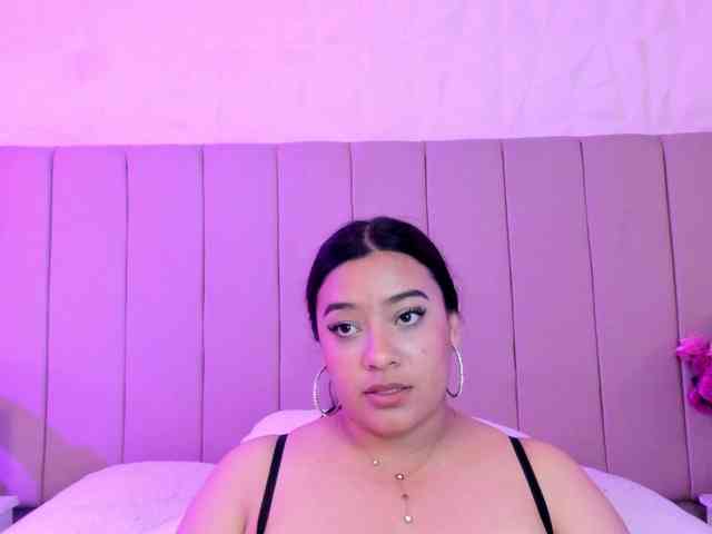MollyBigboobs webcam