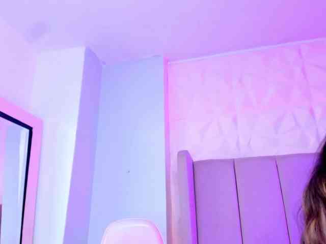 MollyBigboobs webcam