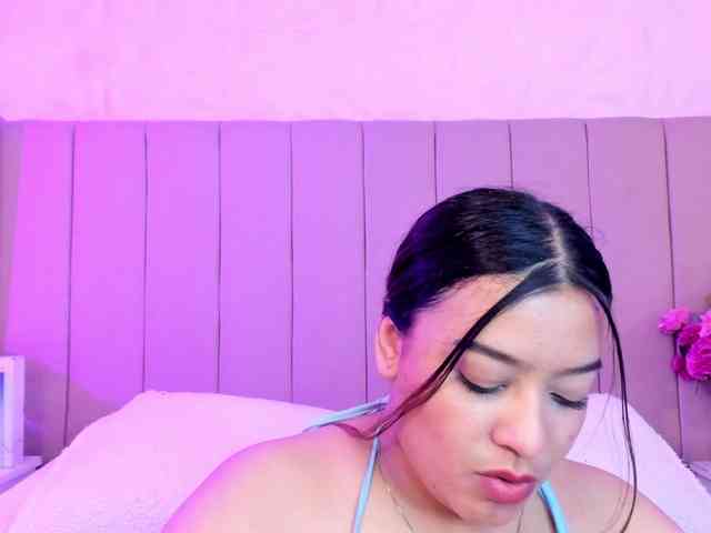 MollyBigboobs webcam