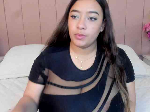 MollyBigboobs webcam