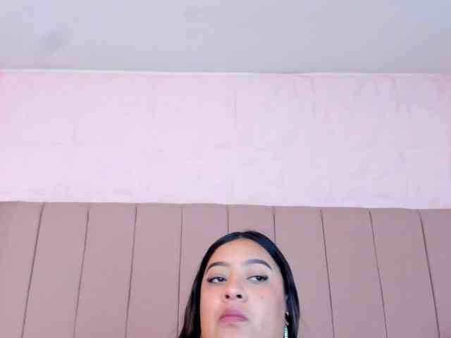 MollyBigboobs webcam