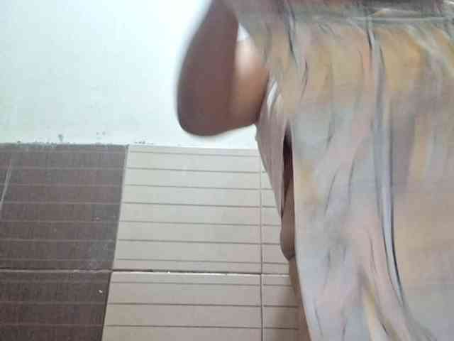 Rubie143 webcam