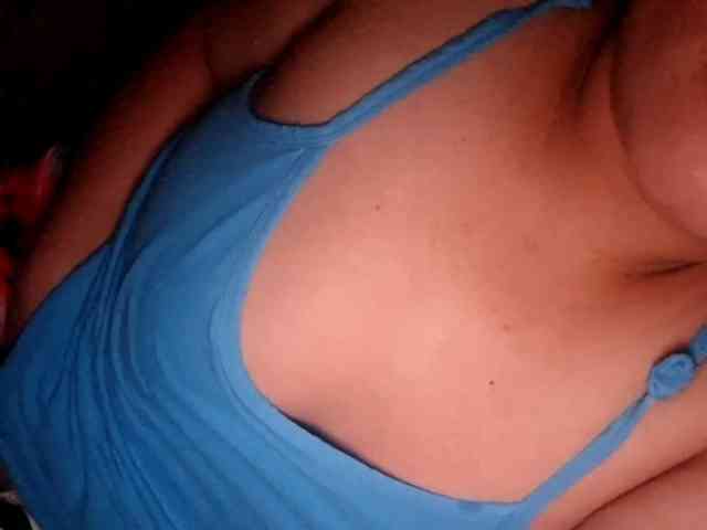 Rubie143 webcam