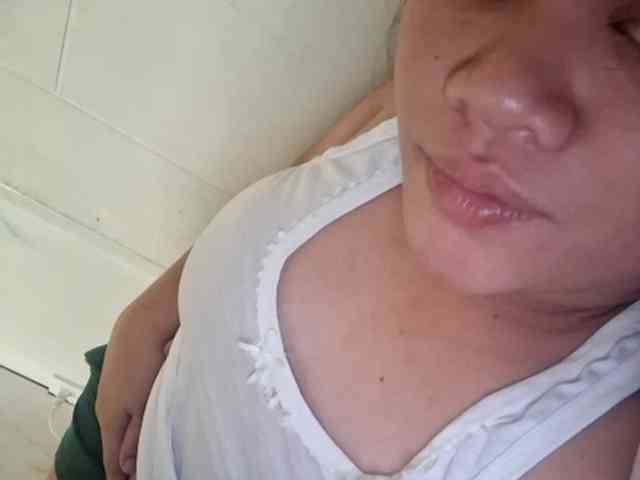 Rubie143 webcam