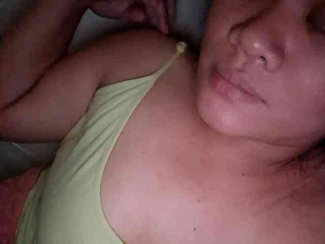 Rubie143 webcam