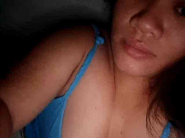 Rubie143 webcam