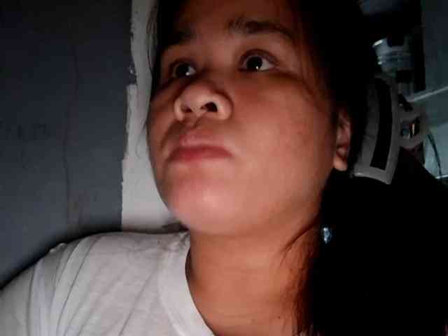 Rubie143 webcam