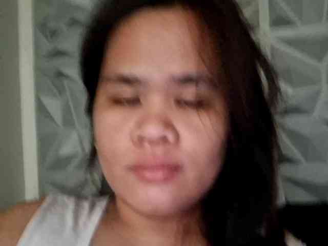 Rubie143 webcam