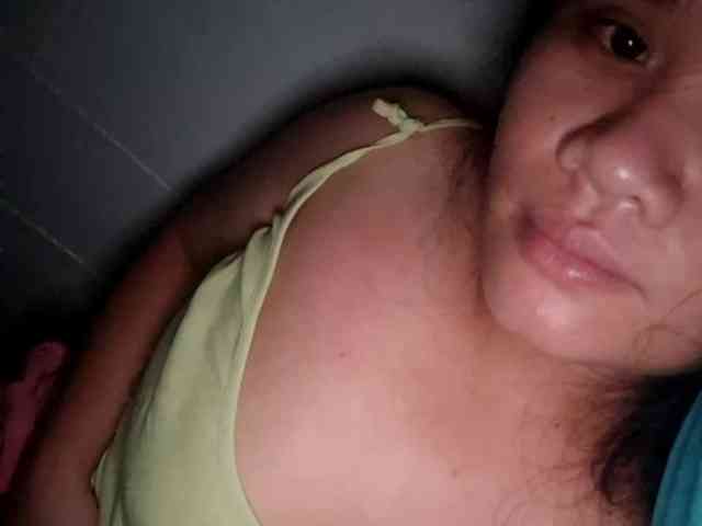 Rubie143 webcam