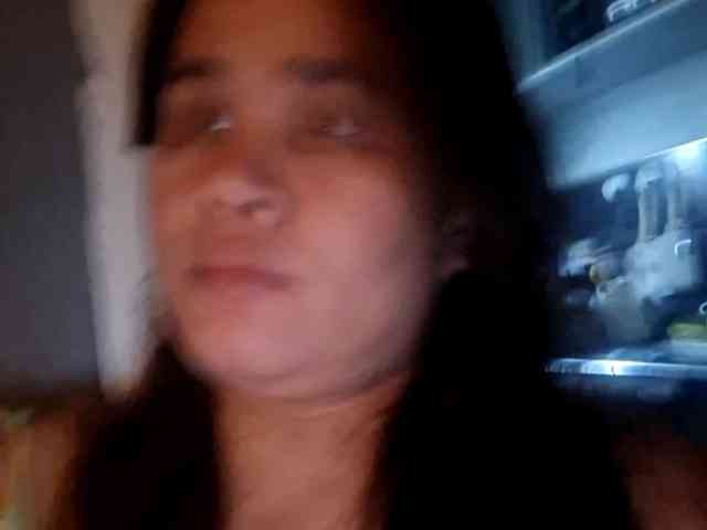 Rubie143 webcam