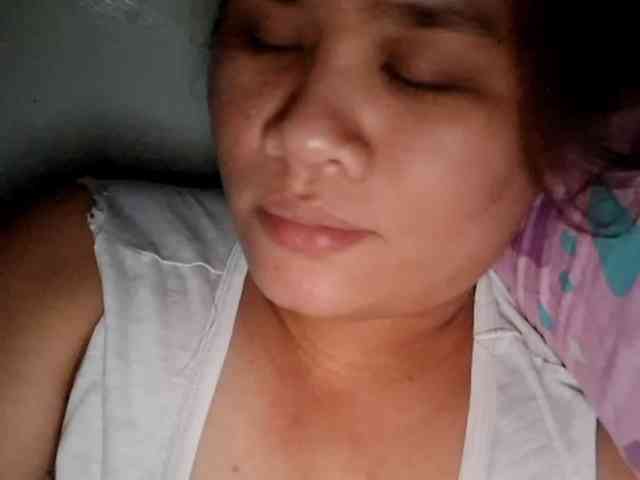 Rubie143 webcam