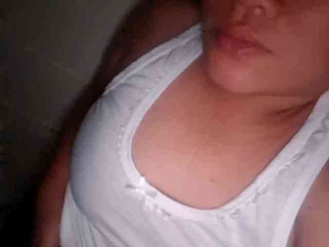 Rubie143 webcam