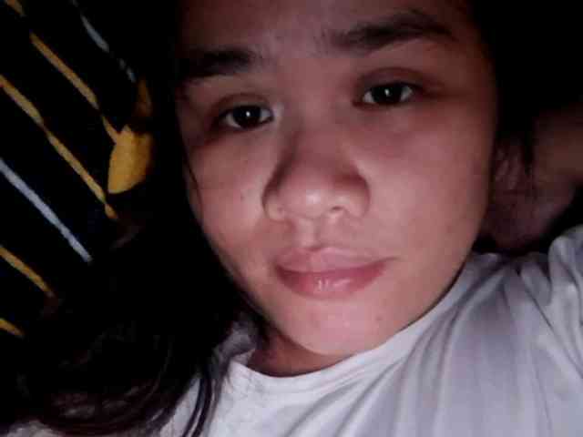 Rubie143 webcam