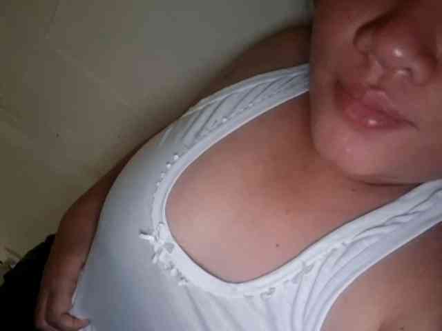Rubie143 webcam