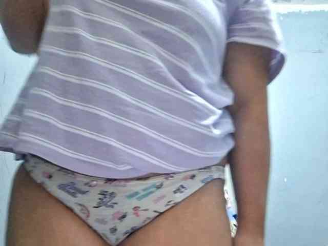 Rubie143 webcam