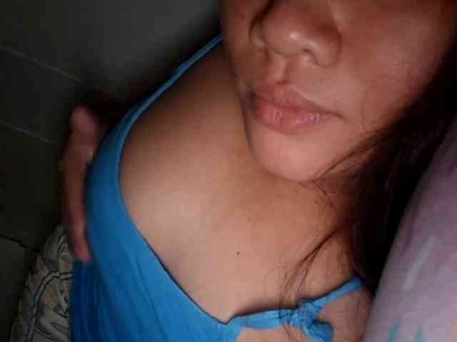 Rubie143 webcam
