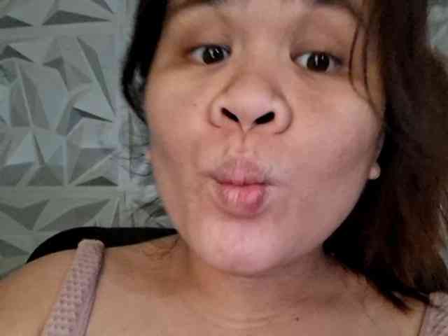 Rubie143 webcam