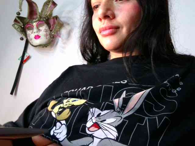 HotSpaceGirl webcam