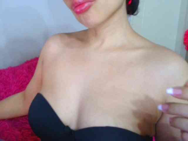 HotSpaceGirl webcam