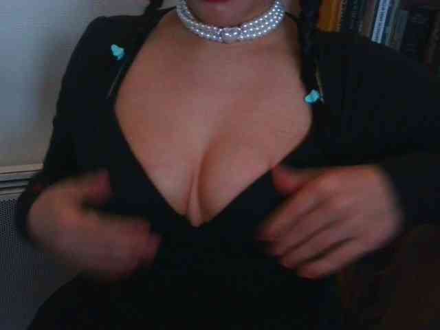 oursecretz Live Webcam on BongaCams