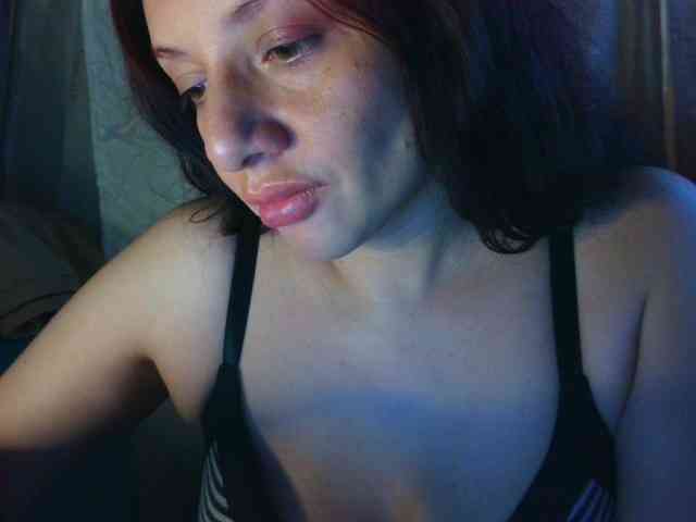 HotSpaceGirl webcam