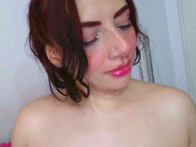HotSpaceGirl webcam