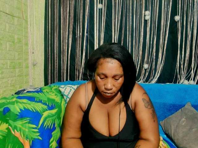 mysticeboney webcam bongacams model stream image