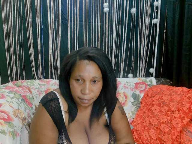 mysticeboney webcam bongacams model stream image