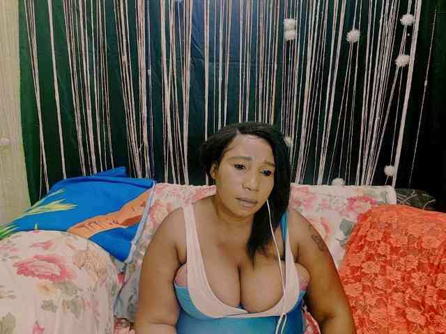 mysticeboney webcam