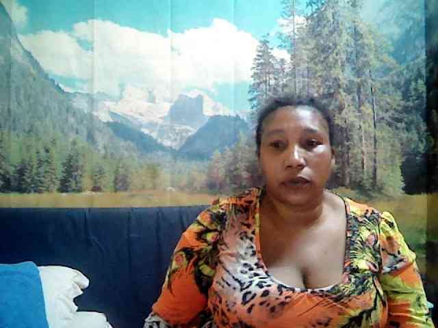mysticeboney webcam