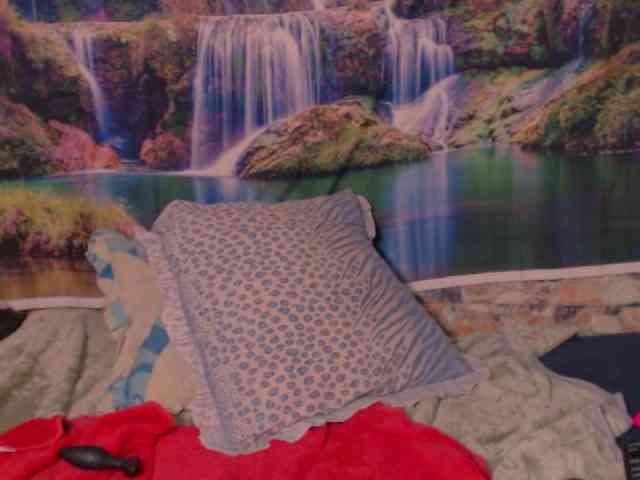 mysticeboney webcam