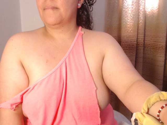 agathamiller's BongaCams show and profile