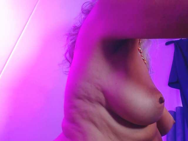 estelamars's BongaCams show and profile