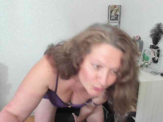 AriaLust webcam