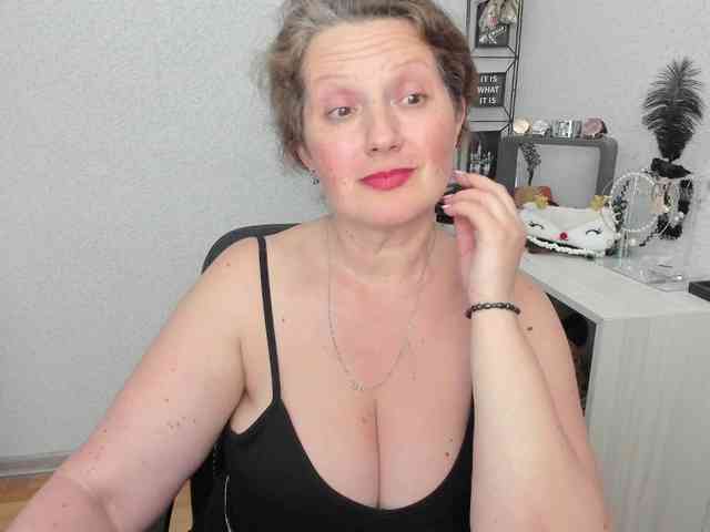 AriaLust webcam
