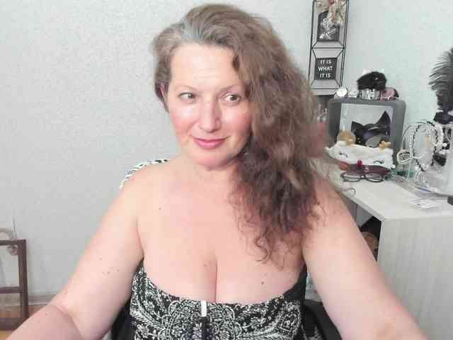 AriaLust webcam